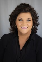 Real Estate Agent Michelle Langdon